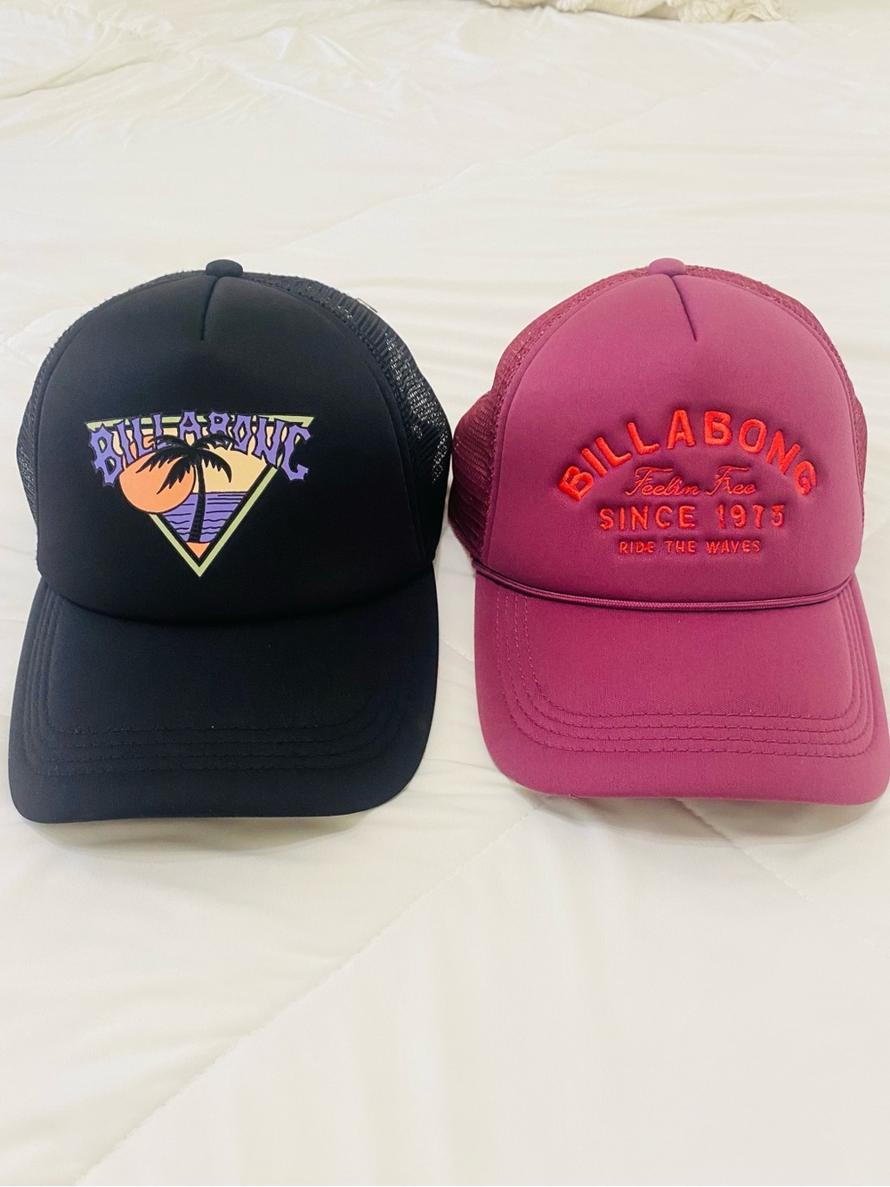 Billabong Trucker Hats Vintage ⭐️ Pink/ Black Set (2)